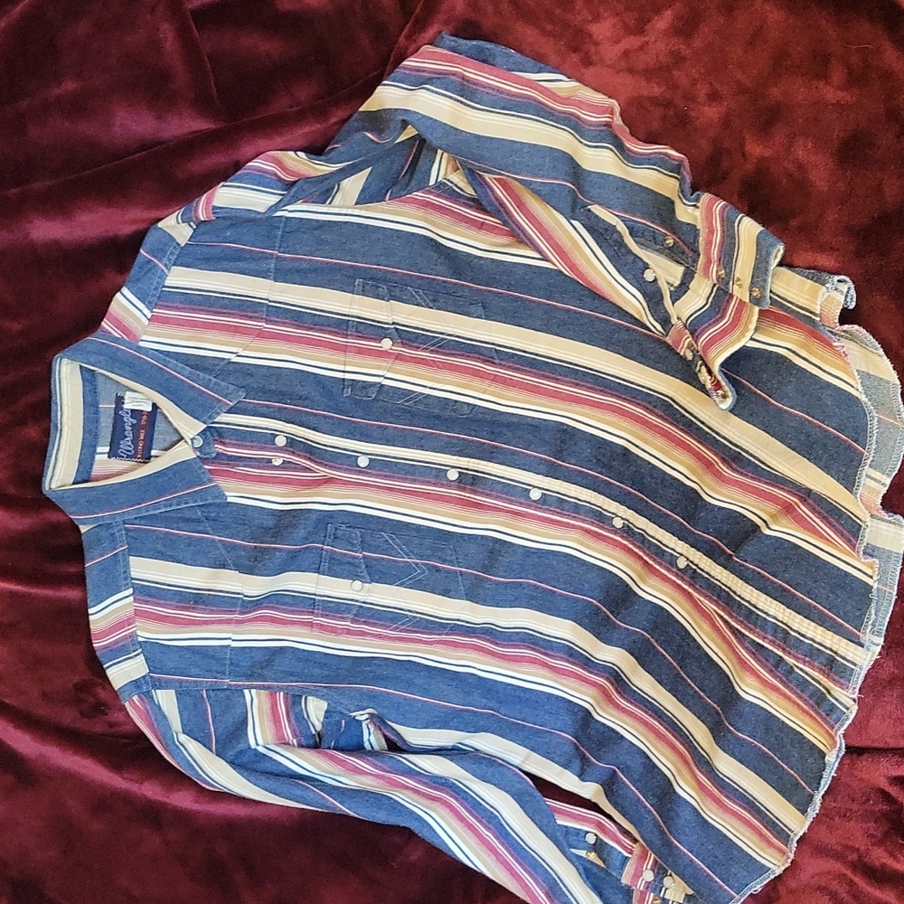 Wrangler long sleeve shirt